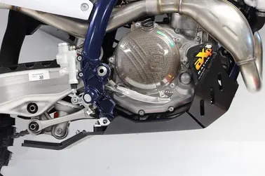 Screenshot 2024-11-03 at 20-48-08 Sabot avec protection de biellette KTM 450SXF _ 450XCF Husqvarna FC450 _ FX450 - 2023.webp
