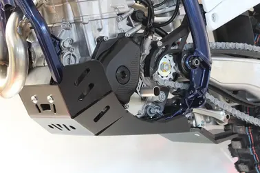Screenshot 2024-11-03 at 20-48-15 Sabot avec protection de biellette KTM 450SXF _ 450XCF Husqvarna FC450 _ FX450 - 2023.webp