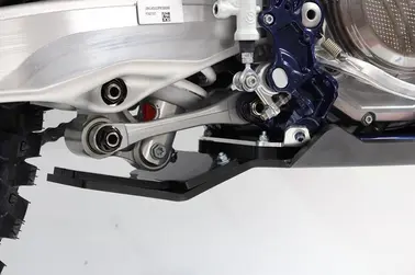Screenshot 2024-11-03 at 20-48-32 Sabot avec protection de biellette KTM 450SXF _ 450XCF Husqvarna FC450 _ FX450 - 2023.webp