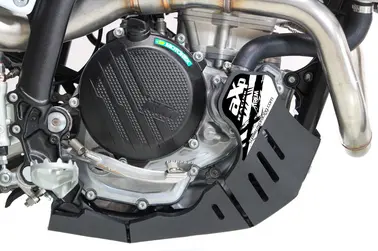 Screenshot 2024-11-05 at 11-11-35 Sabot KTM 250 _ 350 EXCF 2024 - Noir - Protection intégrale du moteur et du cadre.webp