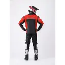 Screenshot 2024-12-05 at 11-02-38 VESTE TRACK RED.webp