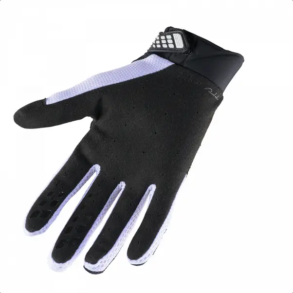 Screenshot 2025-01-30 at 08-19-08 GANTS TRACK BLACK WHITE.webp