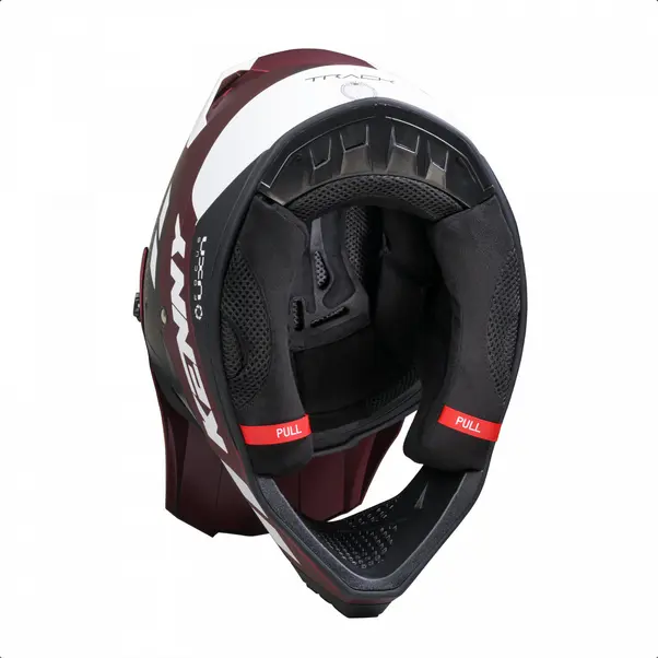 Screenshot 2025-01-30 at 09-19-04 CASQUE TRACK CANDY RED.webp