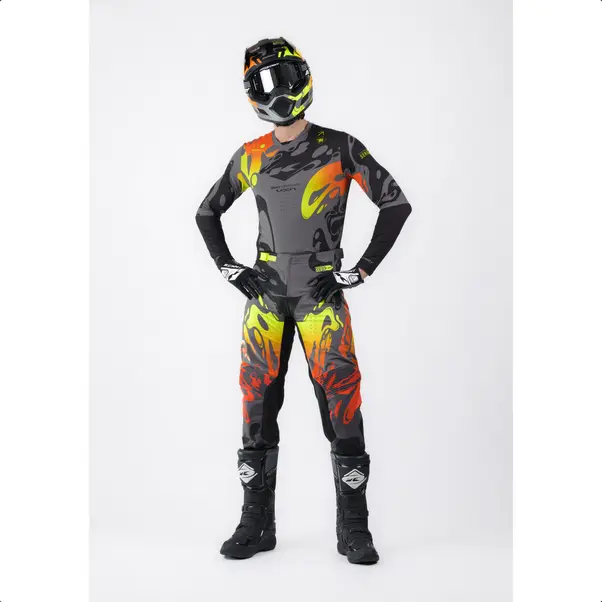 Tenue KENNY Performance Steel 2025