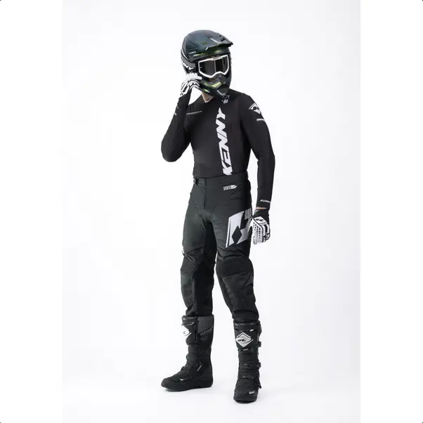 Tenue KENNY Performance Solid Black 2025